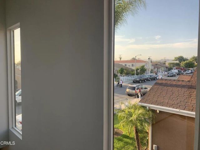 668 Keenan Avenue, Los Angeles, CA 90022