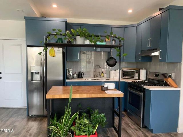668 Keenan Avenue, Los Angeles, CA 90022