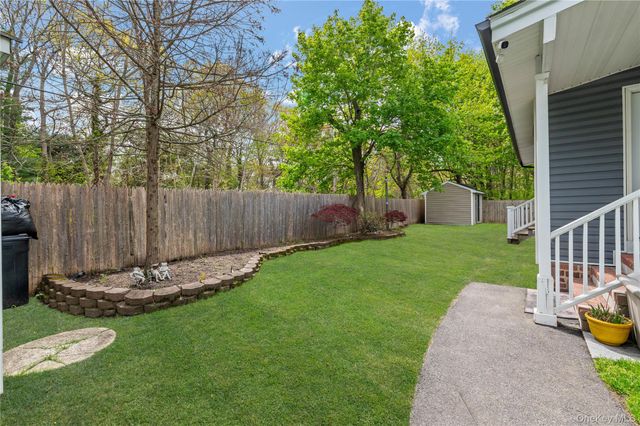 466 Long Island Avenue, Medford, NY 11763