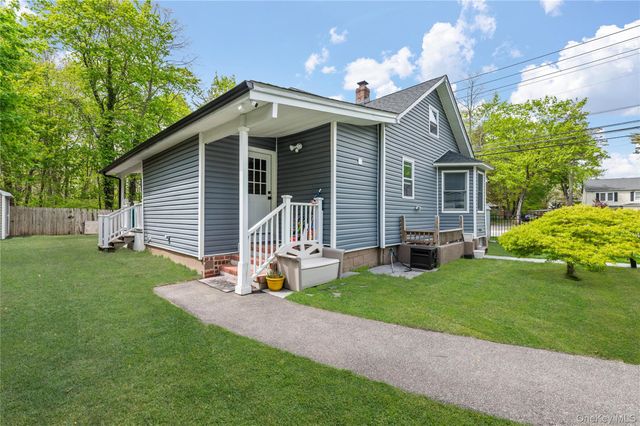 466 Long Island Avenue, Medford, NY 11763
