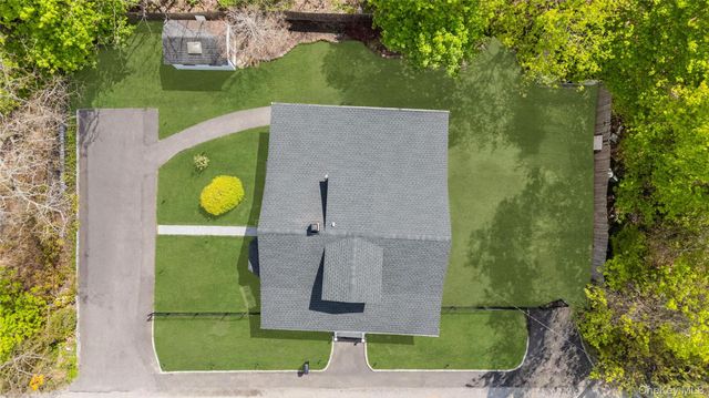 466 Long Island Avenue, Medford, NY 11763