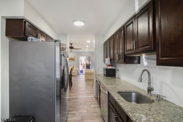 10 Neilson St H, New Brunswick City, NJ 08901