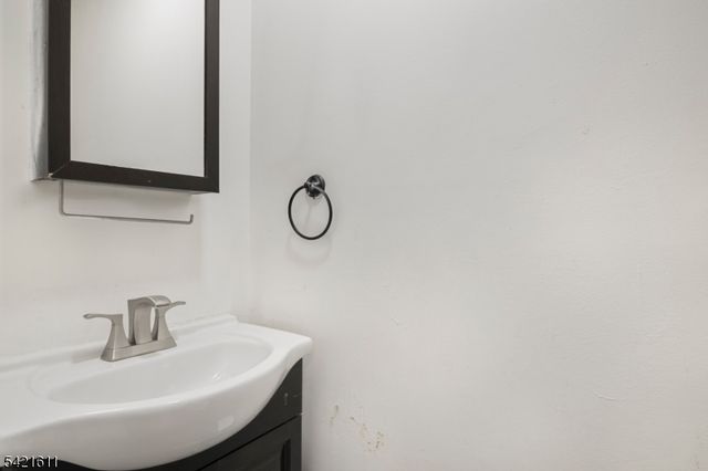 10 Neilson St H, New Brunswick City, NJ 08901