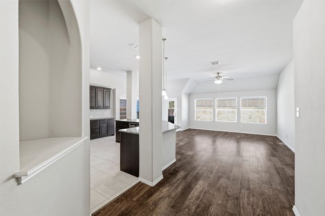 104 Cadyn Drive, Keene, TX 76059