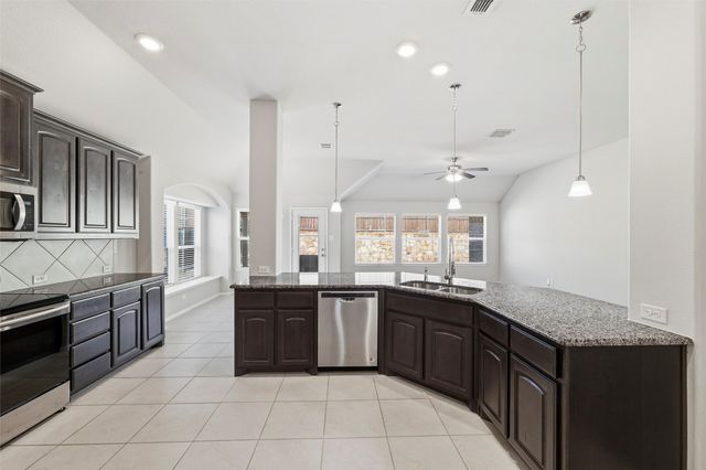 104 Cadyn Drive, Keene, TX 76059