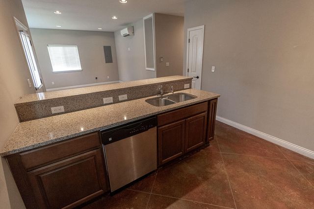 1413 PARIS RD 101, Columbia, MO 65201