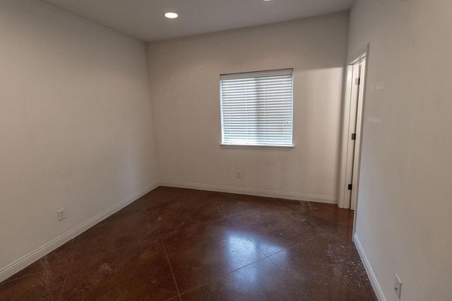 1413 PARIS RD 101, Columbia, MO 65201