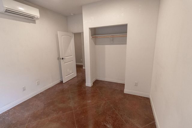 1413 PARIS RD 101, Columbia, MO 65201