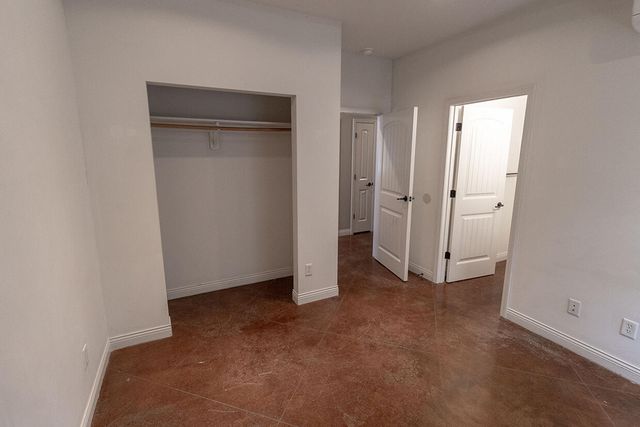 1413 PARIS RD 101, Columbia, MO 65201