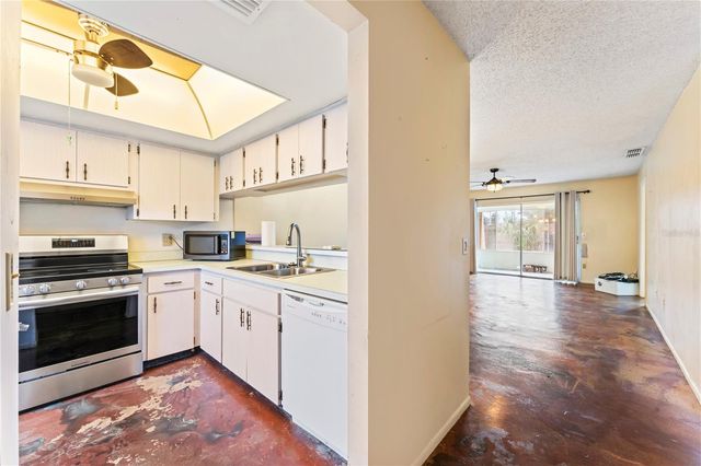 7200 ULMERTON ROAD C3, Largo, FL 33771