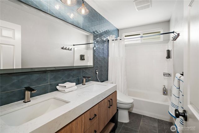 4804 Hartford Way, Mukilteo, WA 98275