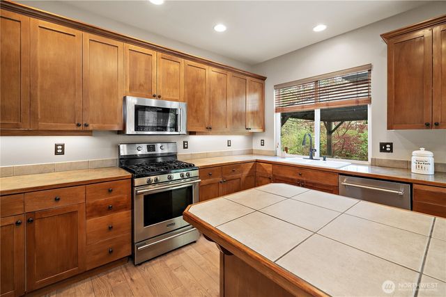 4804 Hartford Way, Mukilteo, WA 98275