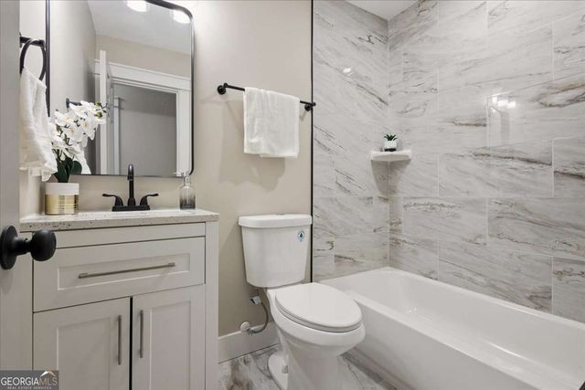 2166 Chestnut Place, Lithia Springs, GA 30122