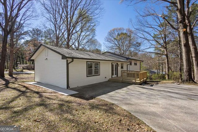 2166 Chestnut Place, Lithia Springs, GA 30122