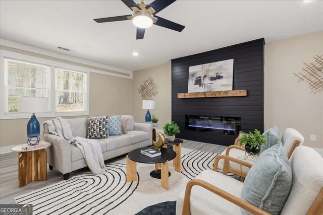 2166 Chestnut Place, Lithia Springs, GA 30122