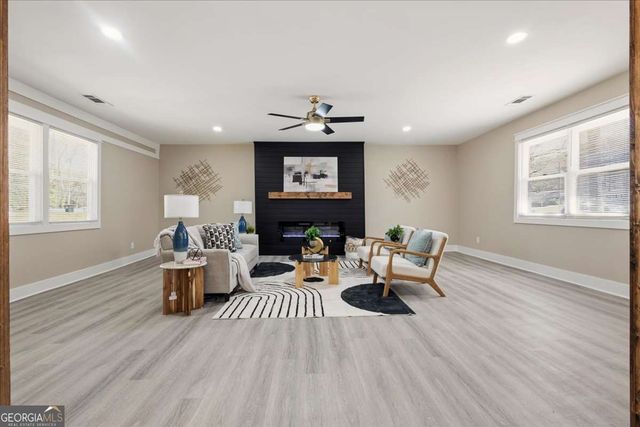 2166 Chestnut Place, Lithia Springs, GA 30122