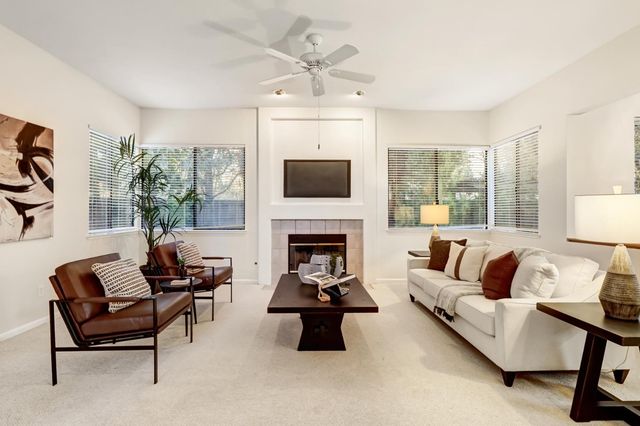 2050 Campton Cir, Gold River, CA 95670