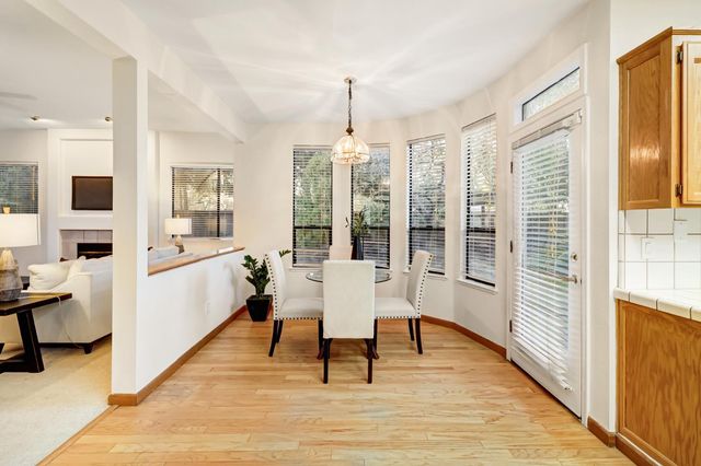 2050 Campton Cir, Gold River, CA 95670