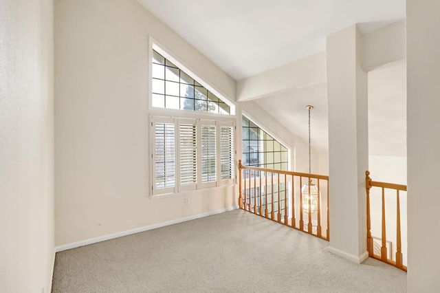 2050 Campton Cir, Gold River, CA 95670