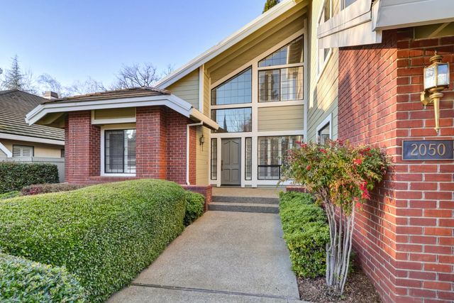 2050 Campton Cir, Gold River, CA 95670