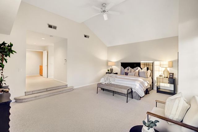 2050 Campton Cir, Gold River, CA 95670