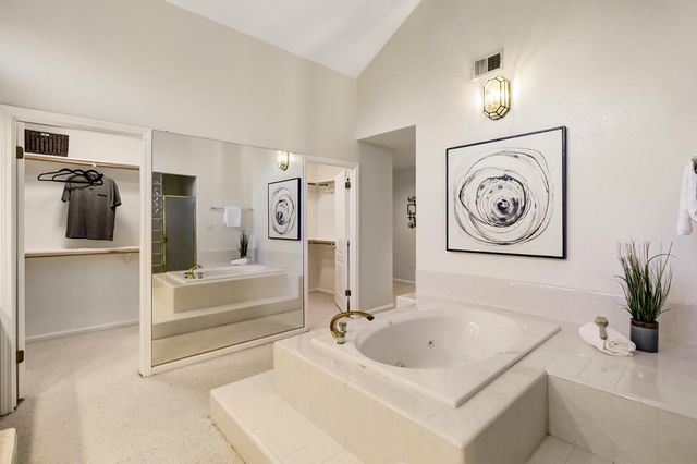 2050 Campton Cir, Gold River, CA 95670