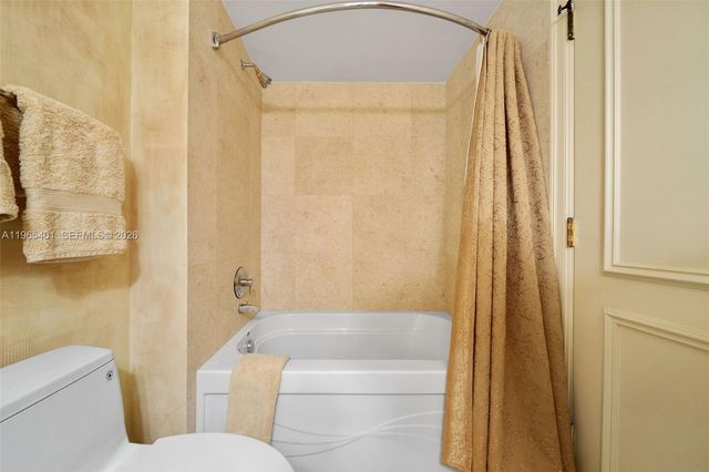 3201 NE 183rd St 1505, Aventura, FL 33160