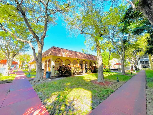 257 S Cypress Road 443, Pompano Beach, FL 33060