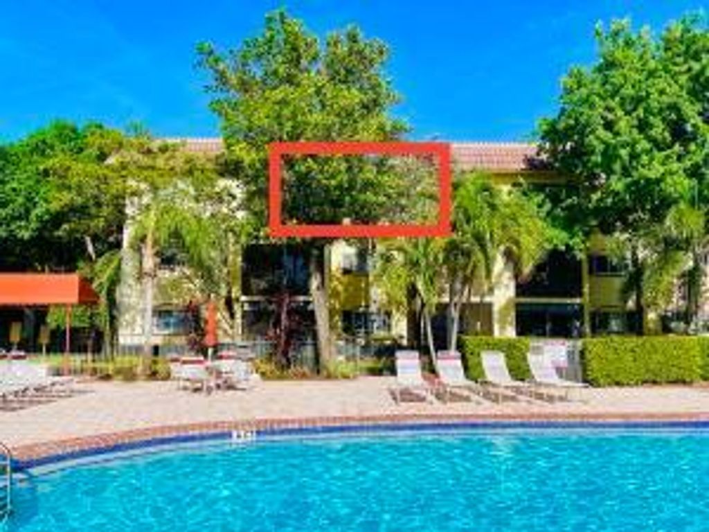 257 S Cypress Road 443, Pompano Beach, FL 33060