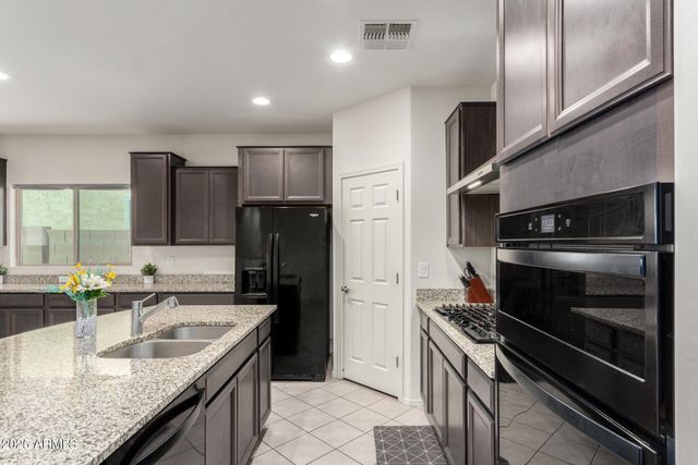 6645 W PLEASANT OAK Court, Florence, AZ 85132