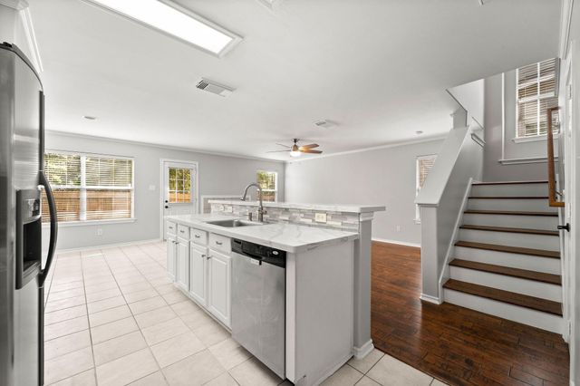 26 Musgrove Place, The Woodlands, TX 77382
