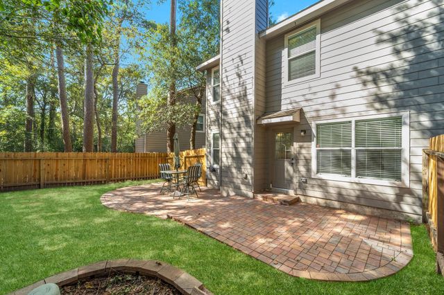 26 Musgrove Place, The Woodlands, TX 77382