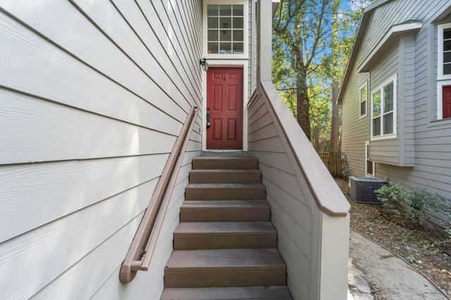 26 Musgrove Place, The Woodlands, TX 77382