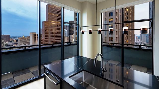 161 Peachtree Center Avenue NE 1522, Atlanta, GA 30303