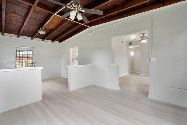 2201 NW 166th St, Miami Gardens, FL 33054