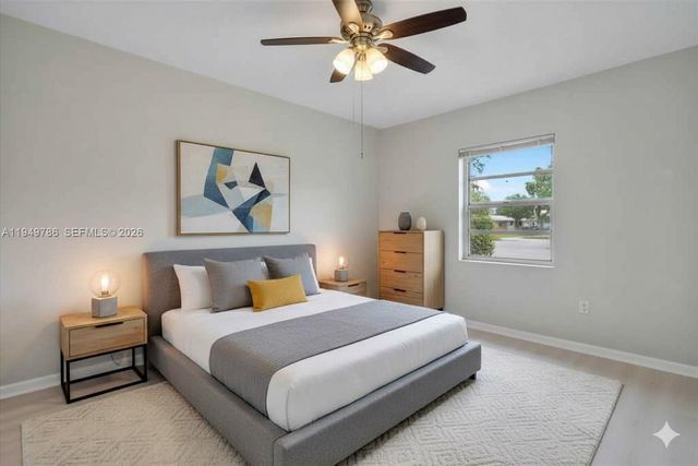 2201 NW 166th St, Miami Gardens, FL 33054