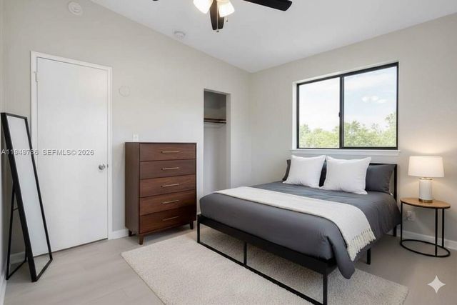 2201 NW 166th St, Miami Gardens, FL 33054