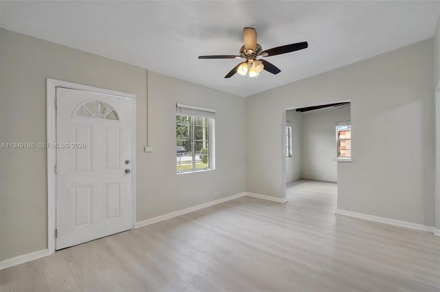 2201 NW 166th St, Miami Gardens, FL 33054