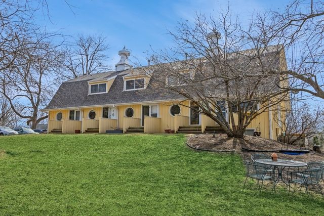 3201 Muscatine Avenue 3, Iowa City, IA 52240