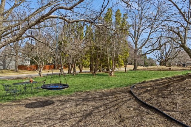 3201 Muscatine Avenue 3, Iowa City, IA 52240