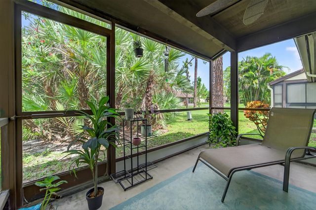 43 Copperpod Court, Royal Palm Beach, FL 33411