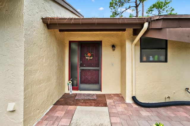 43 Copperpod Court, Royal Palm Beach, FL 33411