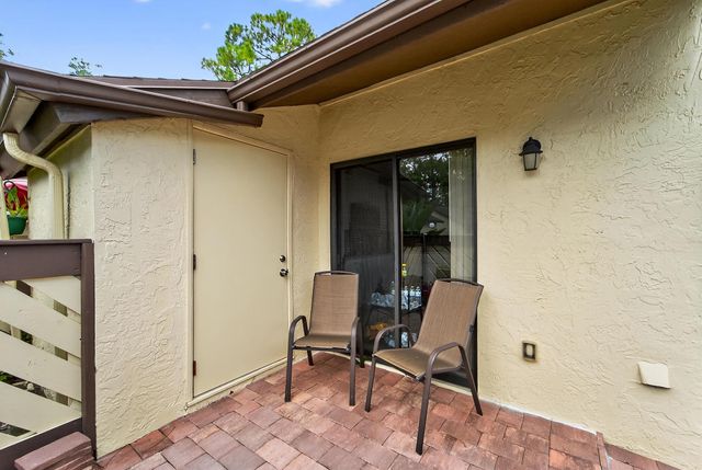 43 Copperpod Court, Royal Palm Beach, FL 33411