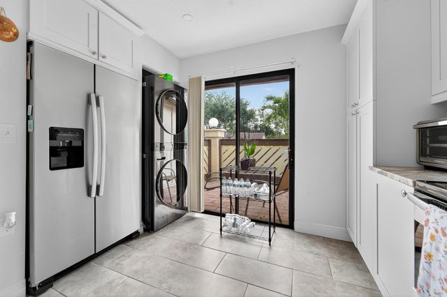 43 Copperpod Court, Royal Palm Beach, FL 33411