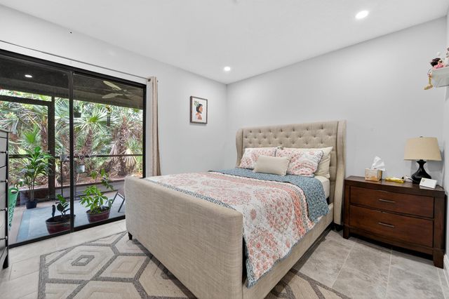 43 Copperpod Court, Royal Palm Beach, FL 33411