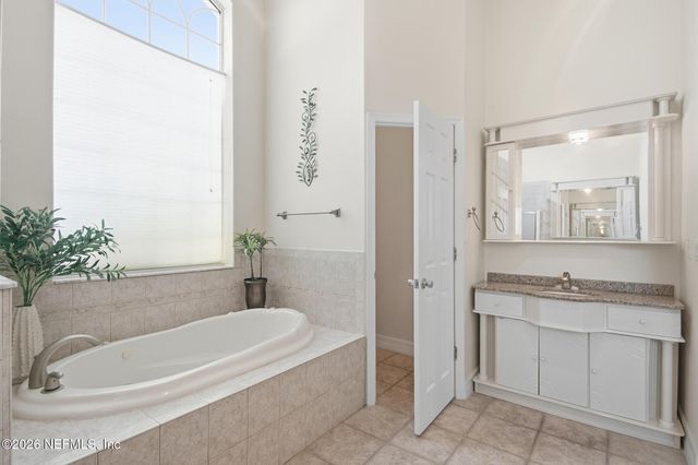 5 RIVER OAKS Way, Palm Coast, FL 32137