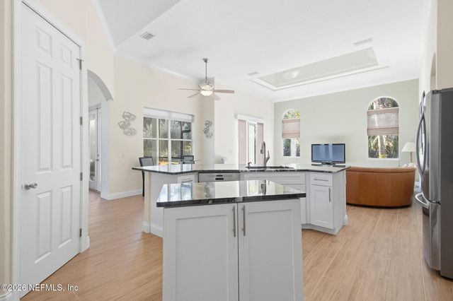 5 RIVER OAKS Way, Palm Coast, FL 32137