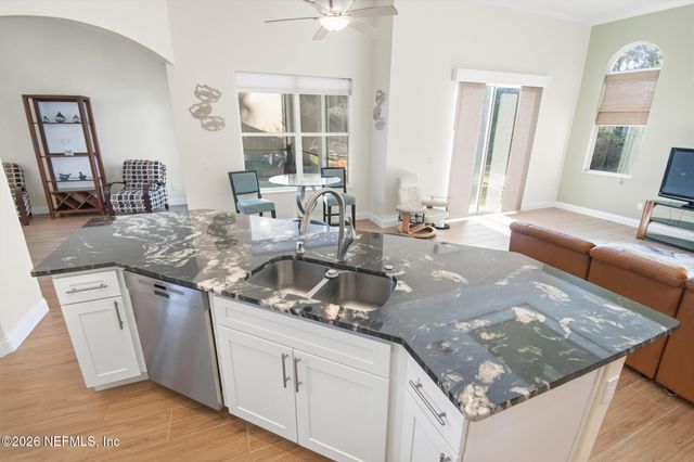 5 RIVER OAKS Way, Palm Coast, FL 32137