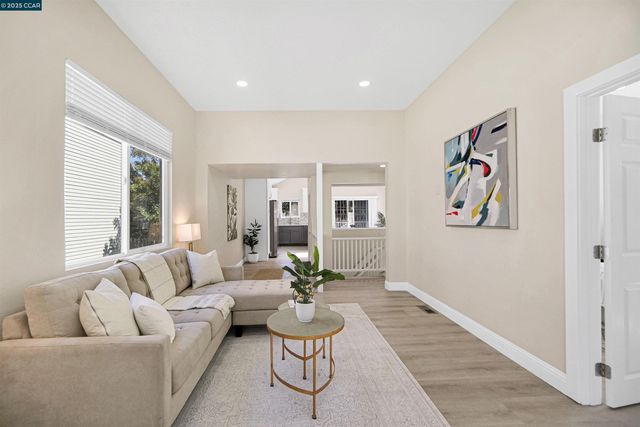 767 47Th St, Oakland, CA 94609