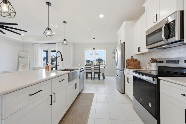 1922 SW 244 DRIVE, Newberry, FL 32669